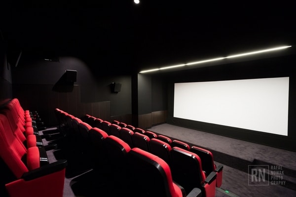 kino muranów sala