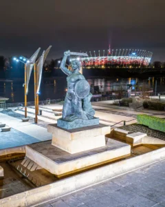 Legenda o Syrence warszawskiej _ pomnik Syrenki nad Wisłą
