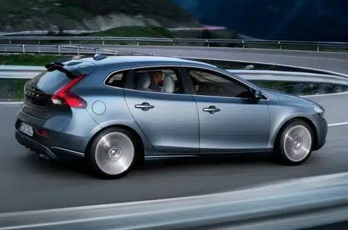 volvo v40