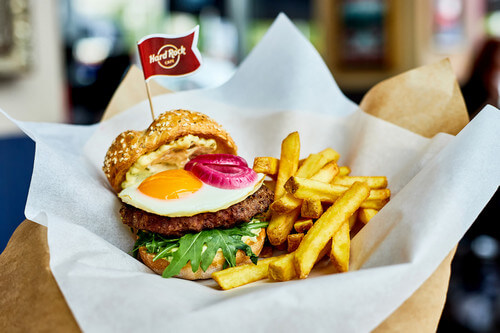 Burger w Hard Rock Cafe Warszawa