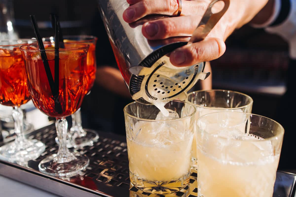 Najlepsze cocktail bary w Warszawie