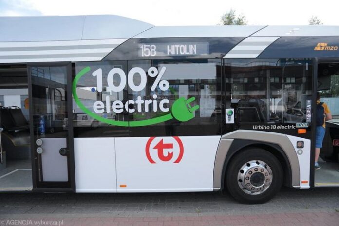 AMP,Autobus-elektryczny-Solaris-linii-158-w-Warszawie