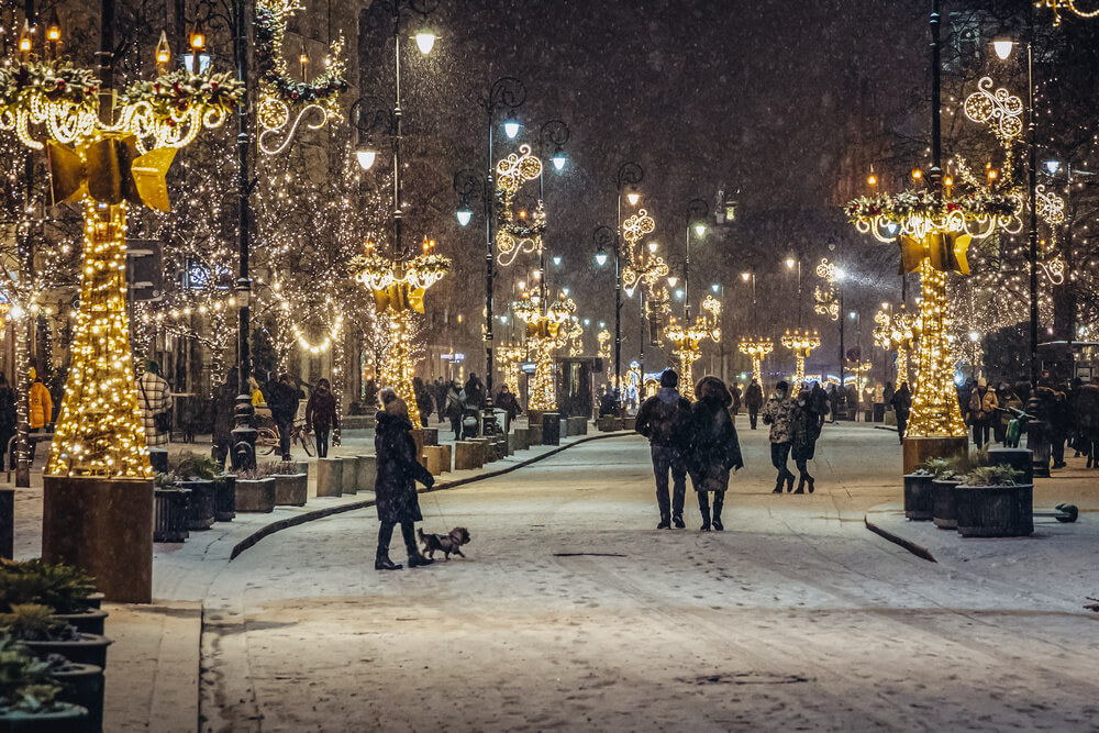 Iluminacje świąteczne na Krakowskim Przedmieściu w Warszawie