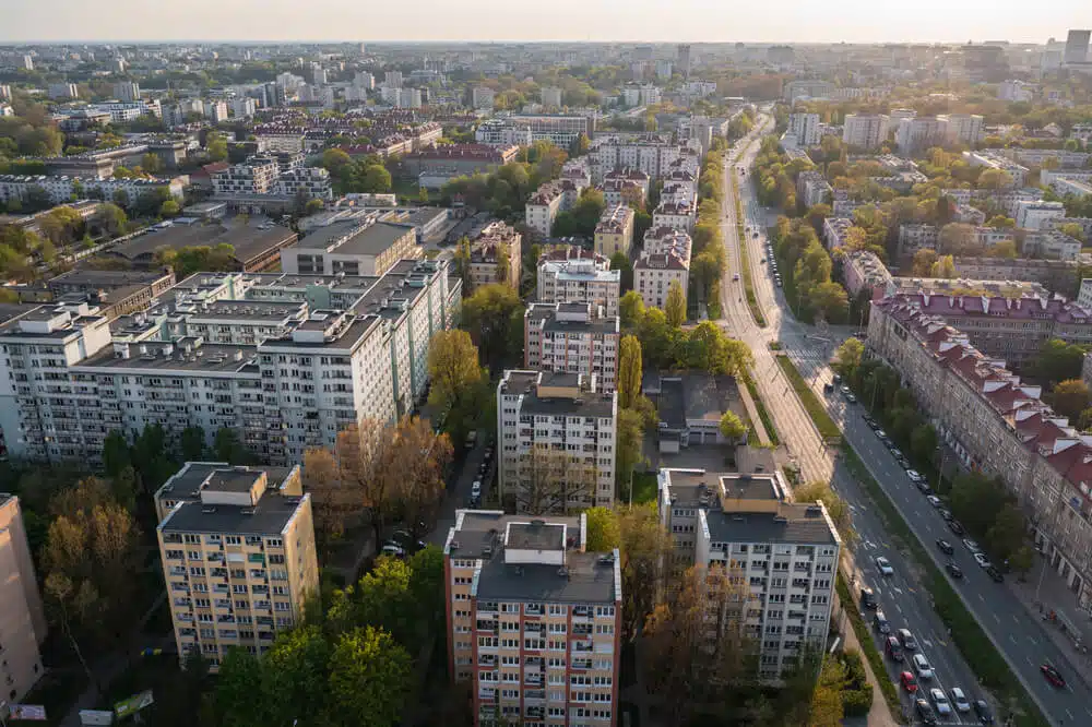 Bloki wzdłuż ul. Czerniakowskiej na osiedlu Czerniaków