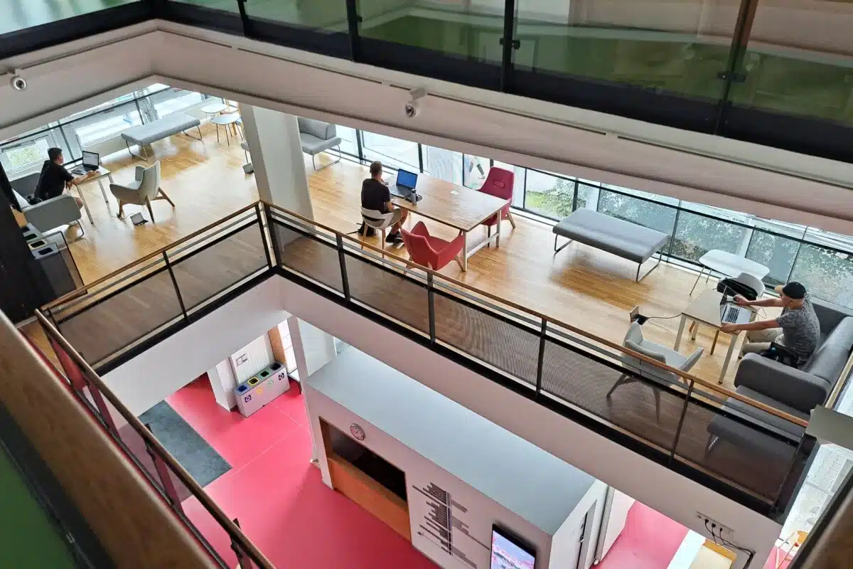 Dom Kultury Kadr - darmowy coworking Warszawa