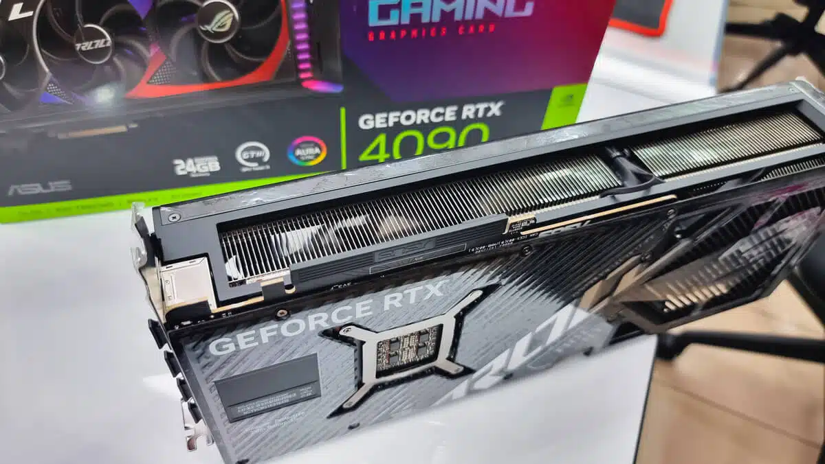 ASUS ROG STRIX Nvidia GeForce RTX 4090 GPU 24GB Tweak III