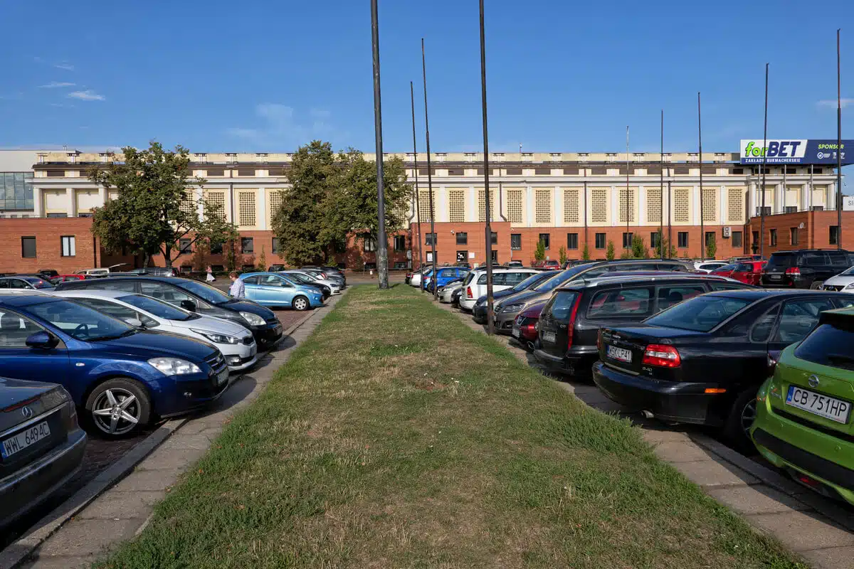 Arena COS Torwar Warszawa, parking