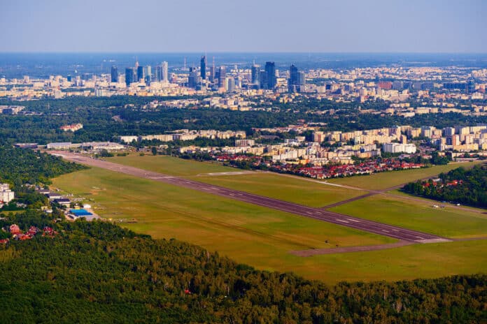 Lotnisko Bemowo - Lotnisko Warszawa-Babice