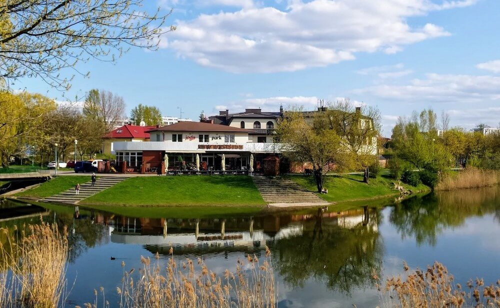 Park Szczęśliwicki w Warszawie - jezioro