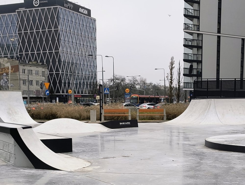 Skate Park przy metrze Wilanowska, Warszawa