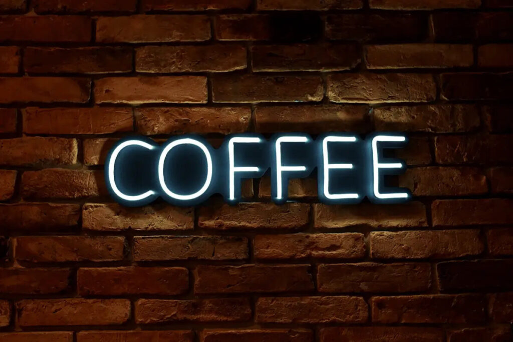 Ranking firm oferujących reklamy świetlne i neony w Warszawie – przegląd 3 sprawdzonych wykonawców neony24 Warszawa neon led