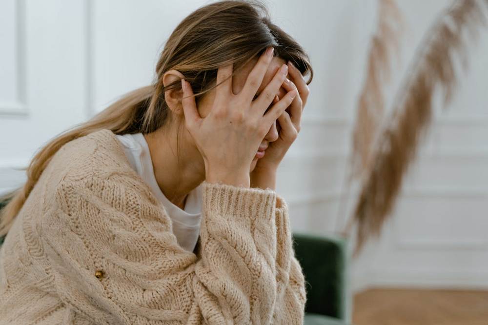 Smutek czy depresja? Jak odróżnić kryzys emocjonalny od choroby? terapia depresji Warszawa