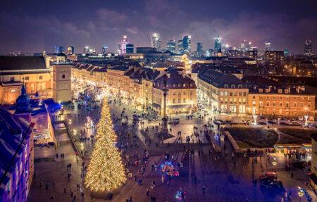 Świąteczne atrakcje w Warszawie 2025/2026 – jarmarki, iluminacje, lodowiska Świąteczne atrakcje w Warszawie 2025-2026