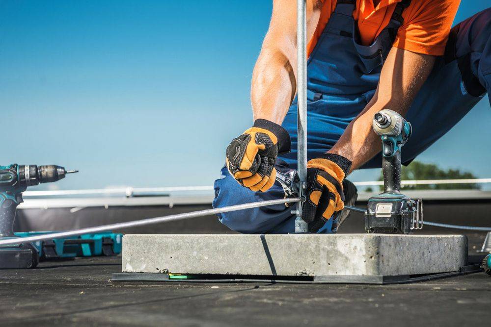 Dlaczego deweloperzy coraz częściej inwestują w systemy ochrony przed upadkiem jeszcze na etapie budowy? systemy ochrony przed upadkiem