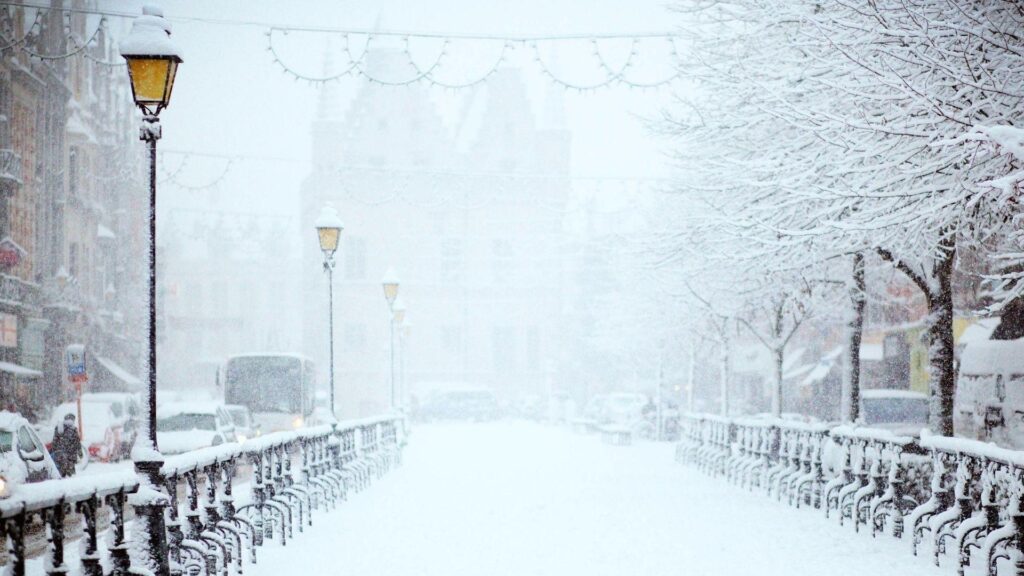 Warszawa w czasie mrozów – pomoc dla osób w kryzysie bezdomności Warszawa w czasie mrozów – pomoc dla osób w kryzysie bezdomności