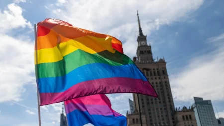 Parada Równości w Warszawie – zmiany w ruchu i objazdy autobusów Parada Równości w Warszawie