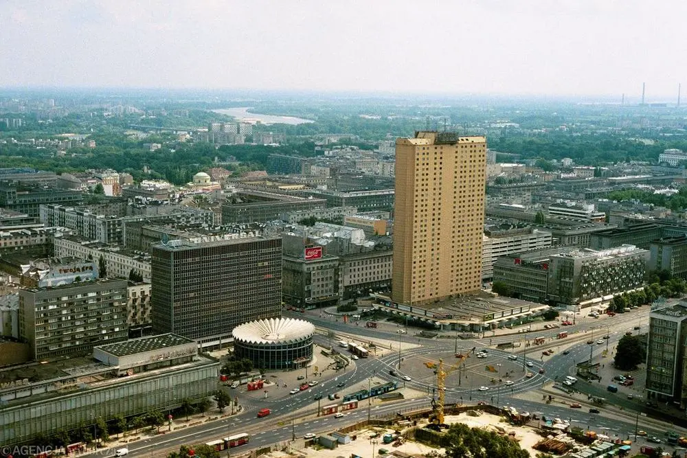 Dawny Hotel Forum - Warszawa śladami PRL-u