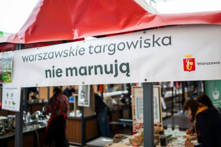 „Warszawskie targowiska nie marnują” wracają po wakacyjnej przerwie Warszawskie targowiska nie marnują